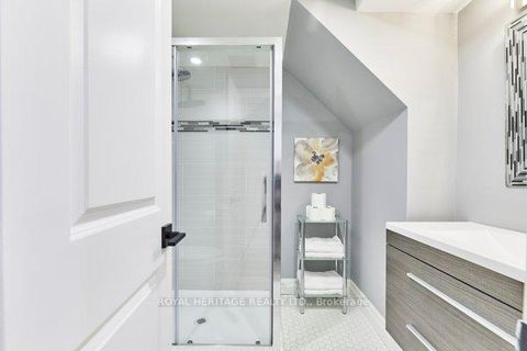 Photo 28 at 35 Glen Muir Drive, Cliffcrest, Toronto