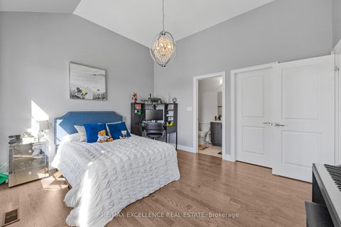 Photo 32 at 1183 Queens Plate Road W, GA Glen Abbey, Oakville