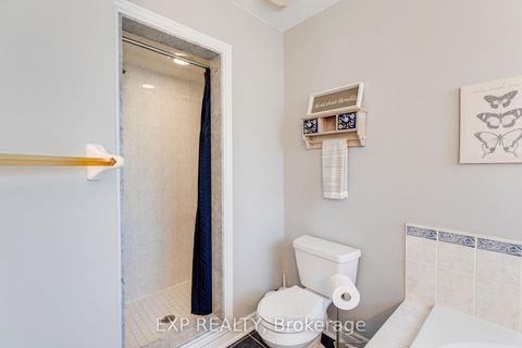 Photo 22 at 30 Earl Stewart Drive, Bayview Wellington, Aurora