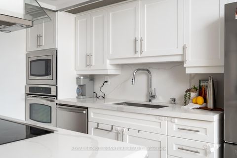 Photo 14 at 1201 - 110 Bloor Street W, Annex, Toronto