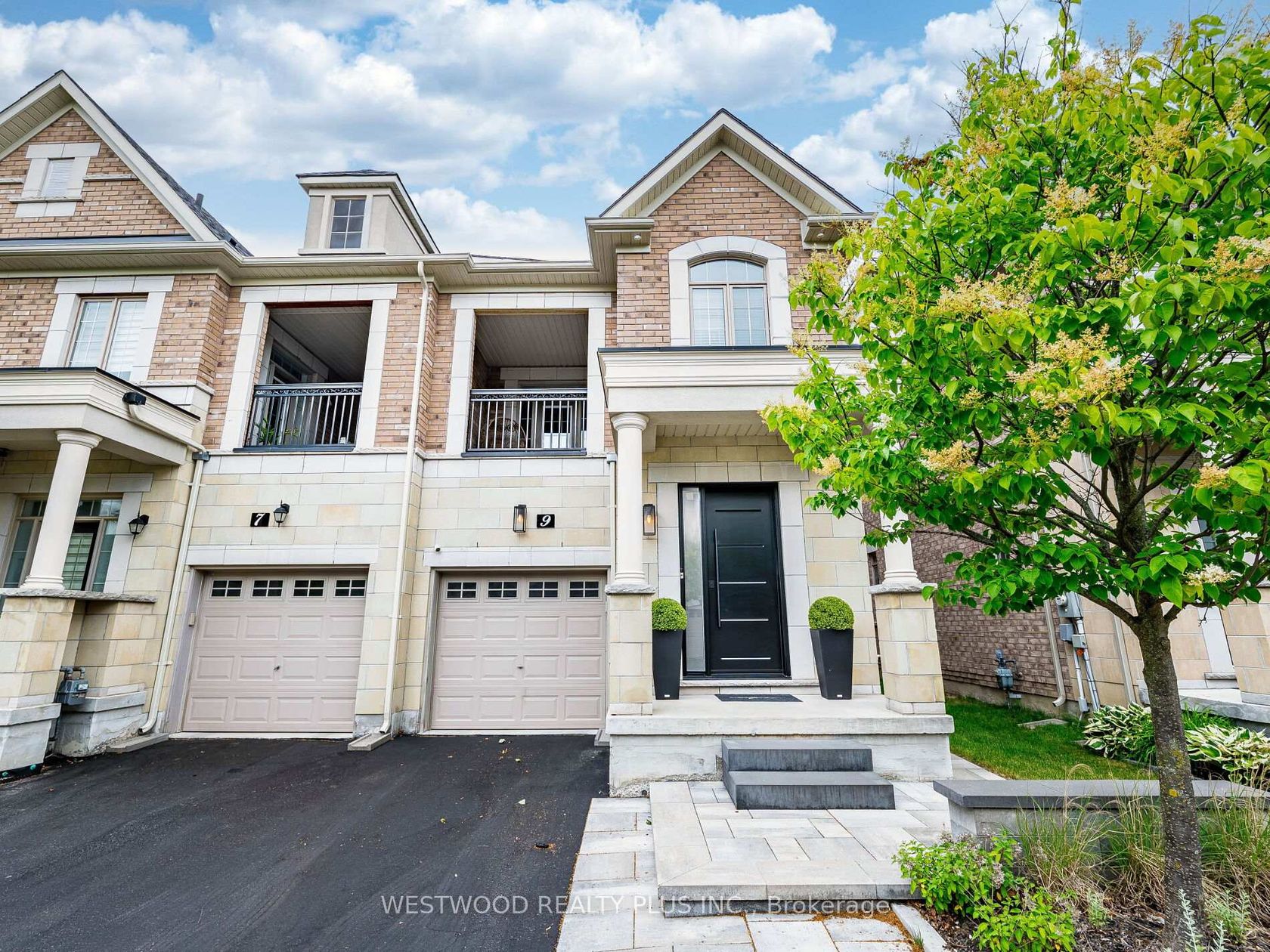 9 Caliber Court, Nobleton, King by Loree Meneguzzi Real Estate 9 Caliber Court, Nobleton, King