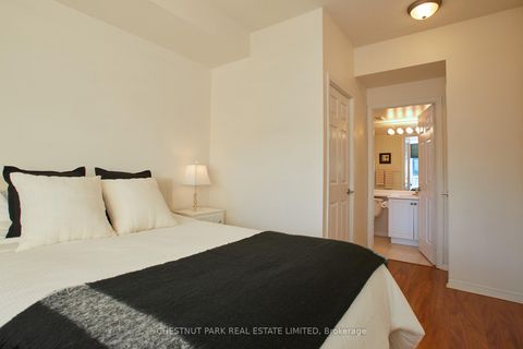 Photo 9 at 413 - 451 Rosewell Avenue, Lawrence Park South, Toronto