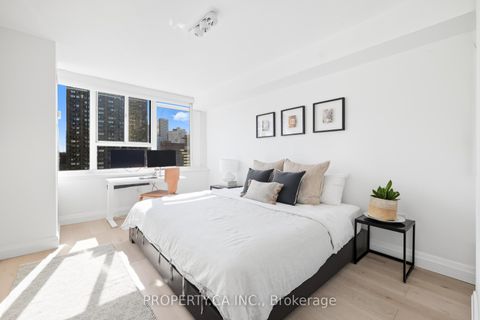 Photo 9 at 1501 - 45 Carlton Street, Yonge Corridor, Toronto Photo 9 at 1501 - 45 Carlton Street, Yonge Corridor, Toronto