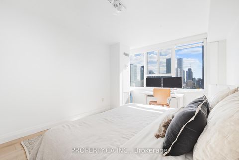 Photo 10 at 1501 - 45 Carlton Street, Yonge Corridor, Toronto Photo 10 at 1501 - 45 Carlton Street, Yonge Corridor, Toronto