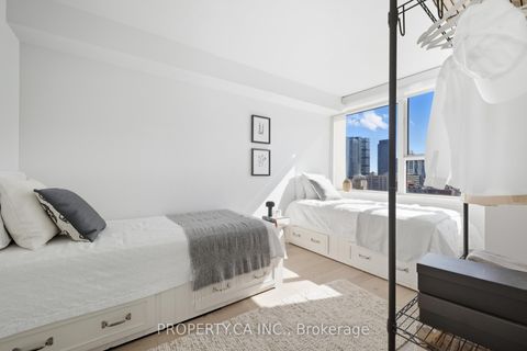 Photo 14 at 1501 - 45 Carlton Street, Yonge Corridor, Toronto Photo 14 at 1501 - 45 Carlton Street, Yonge Corridor, Toronto