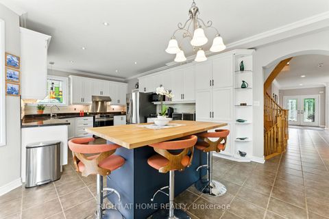 Photo 6 at 2465 Whistling Springs Crescent, WM Westmount, Oakville