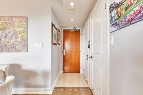 Photo 2 at 703 - 1430 Yonge Street, St. Clair, Toronto