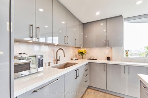 Photo 6 at 703 - 1430 Yonge Street, St. Clair, Toronto