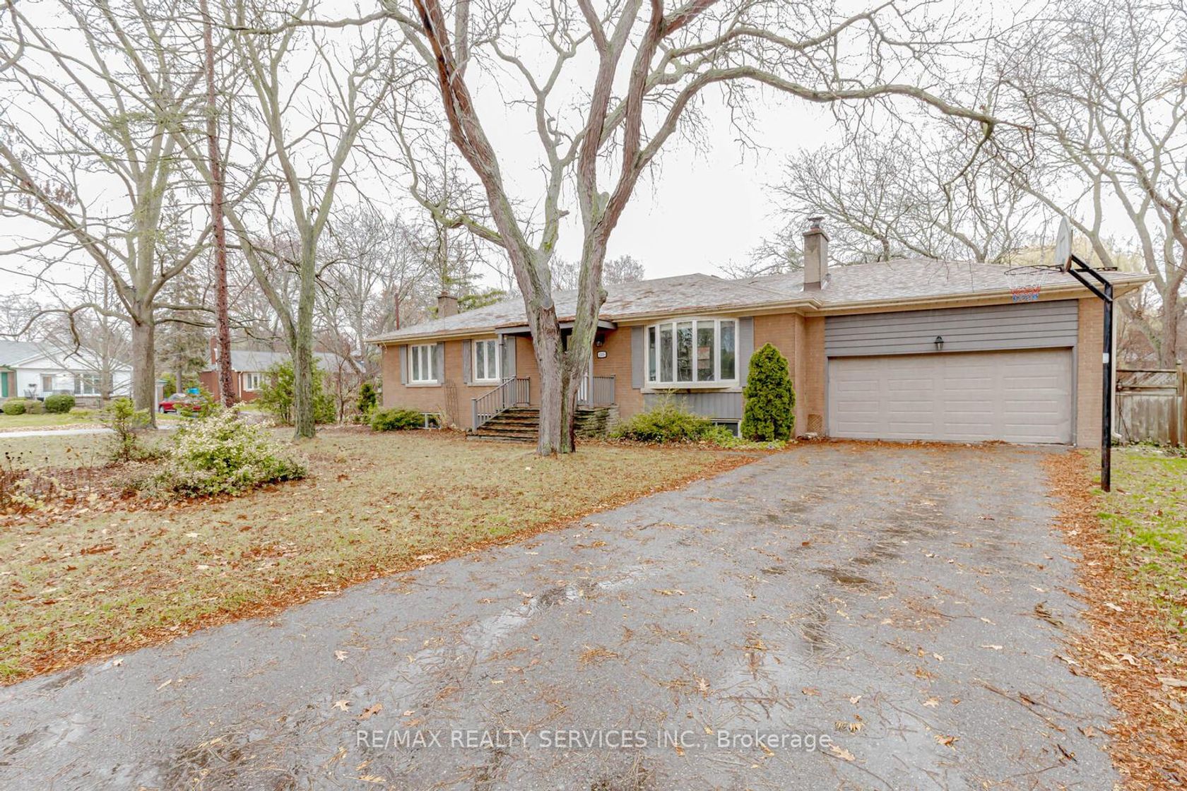 1259 Twin Oaks Dell Drive, Lorne Park, Mississauga 