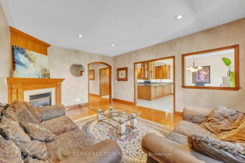 Photo 10 at 36A Puccini Drive, Oak Ridges, Richmond Hill