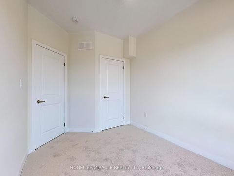 Photo 21 at 41 Kintall Way, Steeles West Industrial, Vaughan