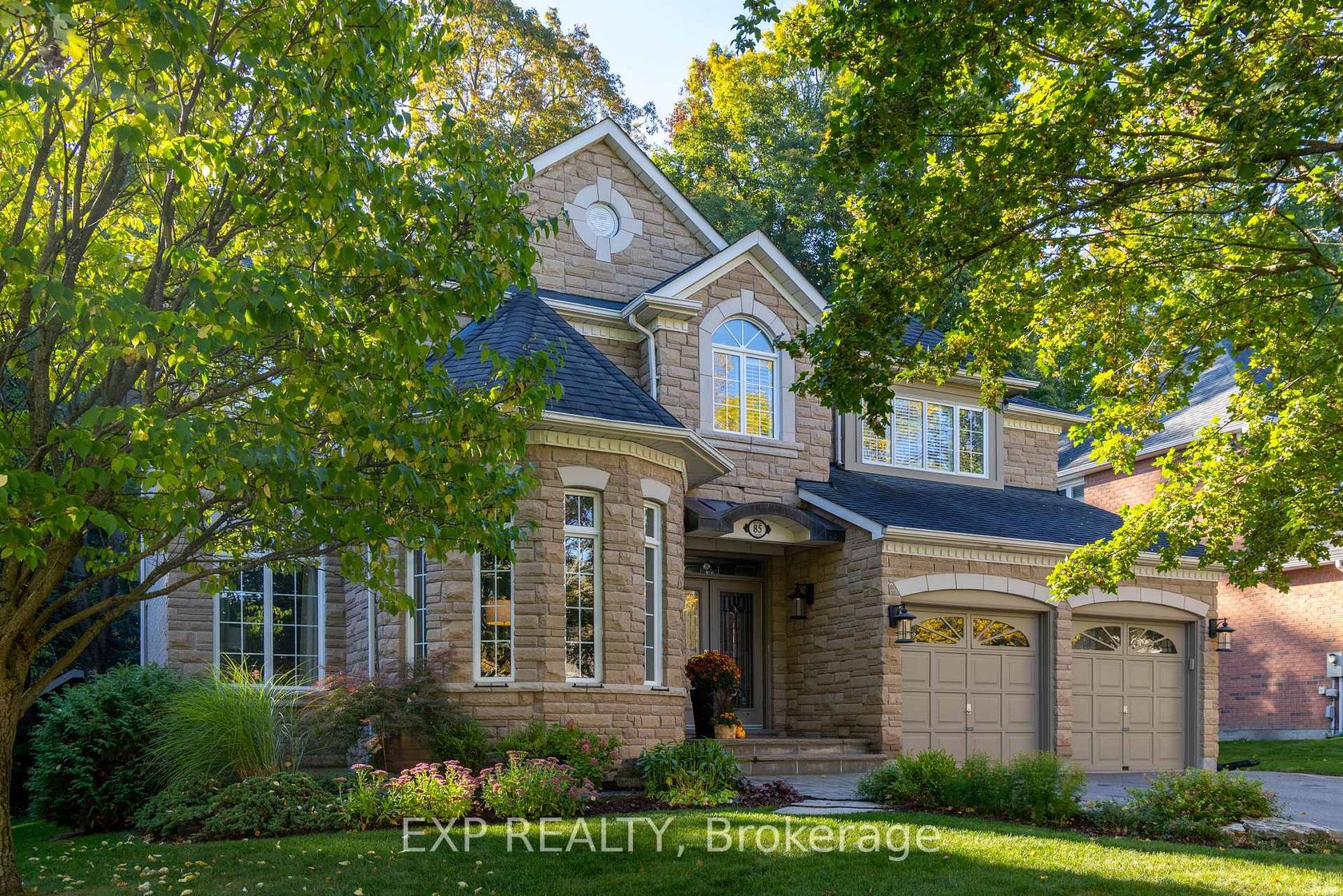 85 Willis Drive, Aurora Highlands, Aurora by Loree Meneguzzi Real Estate 85 Willis Drive, Aurora Highlands, Aurora