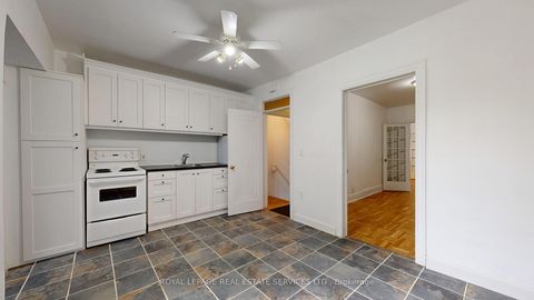 Photo 9 at 196 Markham Street, Bellwoods, Toronto