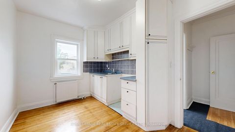 Photo 23 at 196 Markham Street, Bellwoods, Toronto