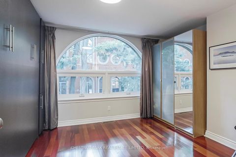 Photo 13 at 4 - 280 Sherbourne Street, Moss Park, Toronto