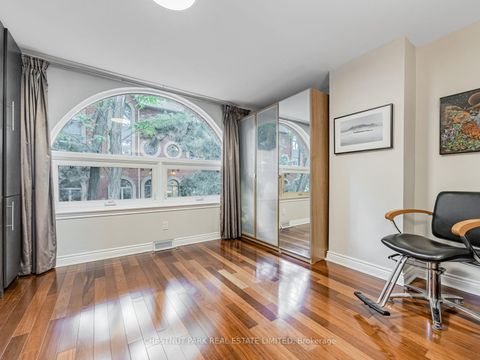 Photo 14 at 4 - 280 Sherbourne Street, Moss Park, Toronto