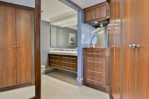 Photo 14 at 3006 - 65 Harbour Square, Waterfront Communities C1, Toronto