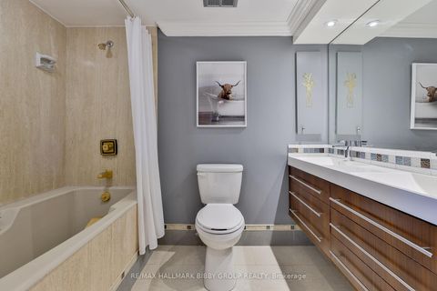 Photo 15 at 3006 - 65 Harbour Square, Waterfront Communities C1, Toronto