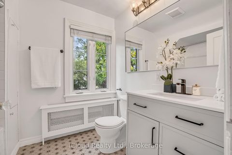 Photo 23 at 4691 Dundas Street W, Kingsway South, Toronto
