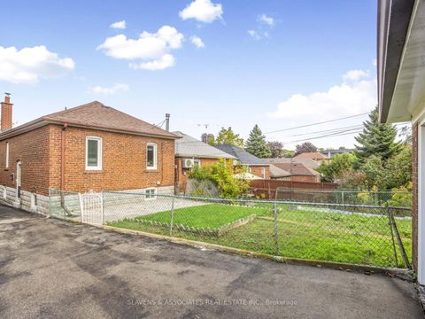 Photo 24 at 67 Belgravia Avenue, Belgravia, Toronto