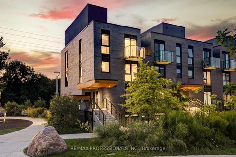 Photo 6 at TH3 - 10 Brin Drive, Humber Valley, Toronto