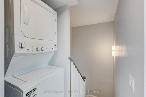 Photo 14 at TH3 - 10 Brin Drive, Humber Valley, Toronto