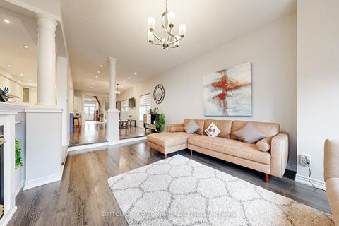 Photo 1 at 86 Autumn Hill Boulevard, Patterson, Vaughan