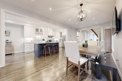 Photo 9 at 86 Autumn Hill Boulevard, Patterson, Vaughan