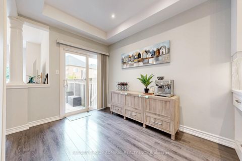 Photo 15 at 86 Autumn Hill Boulevard, Patterson, Vaughan