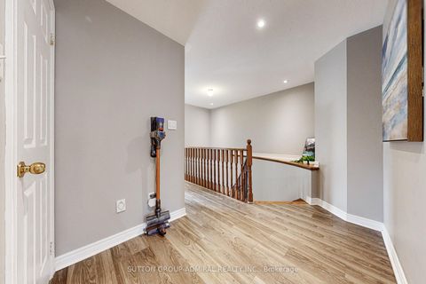 Photo 18 at 86 Autumn Hill Boulevard, Patterson, Vaughan
