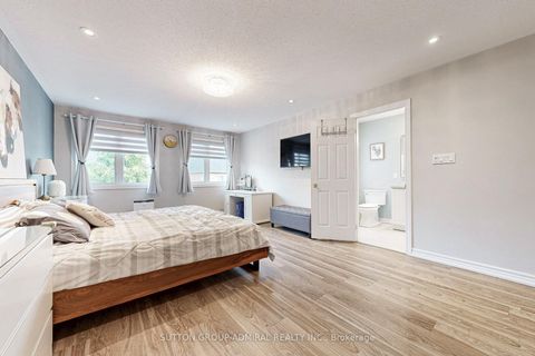 Photo 30 at 86 Autumn Hill Boulevard, Patterson, Vaughan