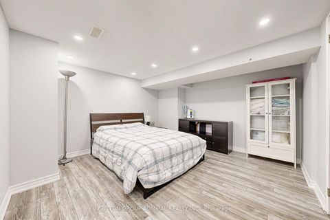 Photo 40 at 86 Autumn Hill Boulevard, Patterson, Vaughan