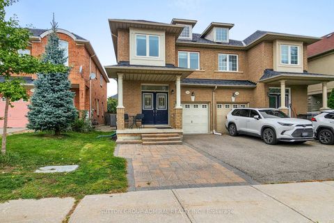 Photo 47 at 86 Autumn Hill Boulevard, Patterson, Vaughan