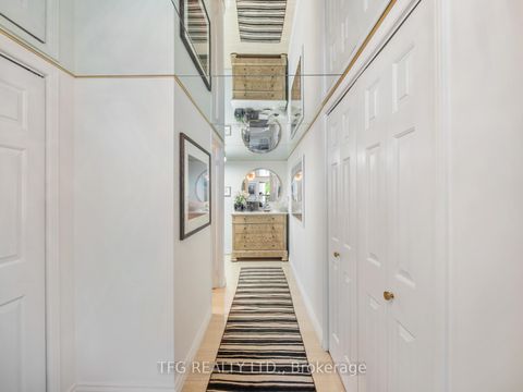 Photo 4 at 610 - 100 Lakeshore Road E, OO Old Oakville, Oakville