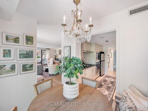 Photo 15 at 610 - 100 Lakeshore Road E, OO Old Oakville, Oakville