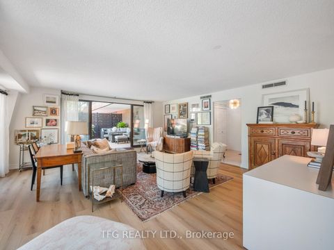 Photo 17 at 610 - 100 Lakeshore Road E, OO Old Oakville, Oakville