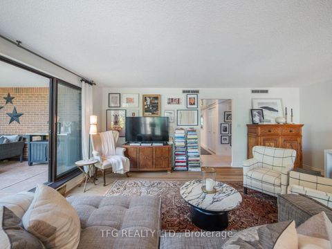 Photo 20 at 610 - 100 Lakeshore Road E, OO Old Oakville, Oakville