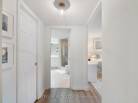 Photo 22 at 610 - 100 Lakeshore Road E, OO Old Oakville, Oakville