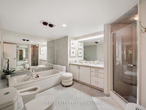 Photo 24 at 610 - 100 Lakeshore Road E, OO Old Oakville, Oakville