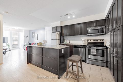 Photo 11 at 704 - 800 Lawrence Avenue W, Glen Park, Toronto