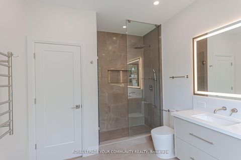 Photo 19 at 89 Gainsborough Road, Woodbine Corridor, Toronto