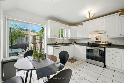Photo 8 at 337 Ferndale Drive S, Ardagh, Barrie Photo 8 at 337 Ferndale Drive S, Ardagh, Barrie