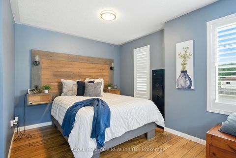 Photo 10 at 337 Ferndale Drive S, Ardagh, Barrie