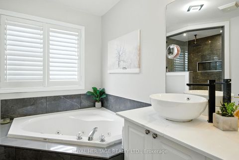 Photo 14 at 337 Ferndale Drive S, Ardagh, Barrie Photo 14 at 337 Ferndale Drive S, Ardagh, Barrie
