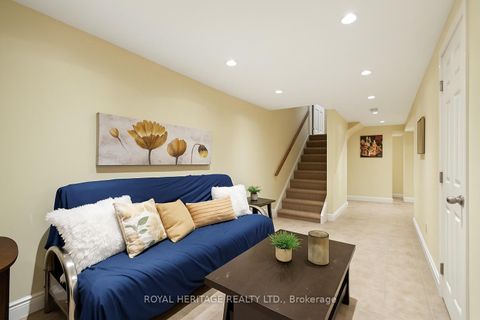 Photo 18 at 337 Ferndale Drive S, Ardagh, Barrie