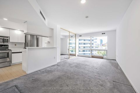 Photo 2 at 716 - 1001 Bay Street, Bay Street Corridor, Toronto