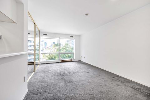 Photo 3 at 716 - 1001 Bay Street, Bay Street Corridor, Toronto