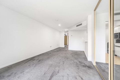 Photo 9 at 716 - 1001 Bay Street, Bay Street Corridor, Toronto