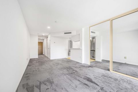 Photo 10 at 716 - 1001 Bay Street, Bay Street Corridor, Toronto