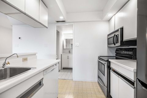 Photo 11 at 716 - 1001 Bay Street, Bay Street Corridor, Toronto